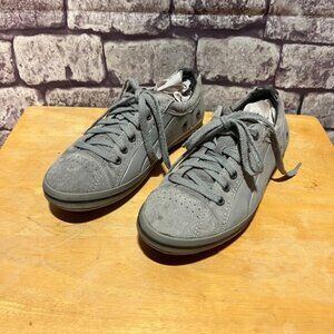 Crocs Gray Lace Up Low Top Sneakers Size 7